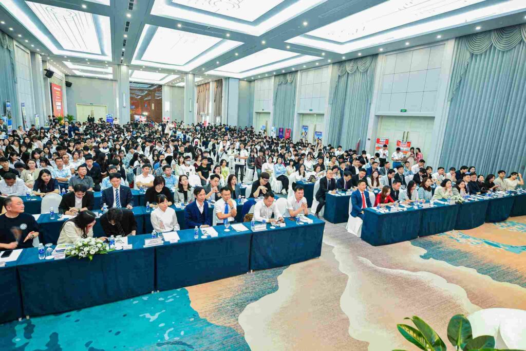 Đại học Gachon tham dự ngày hội du học cùng New World