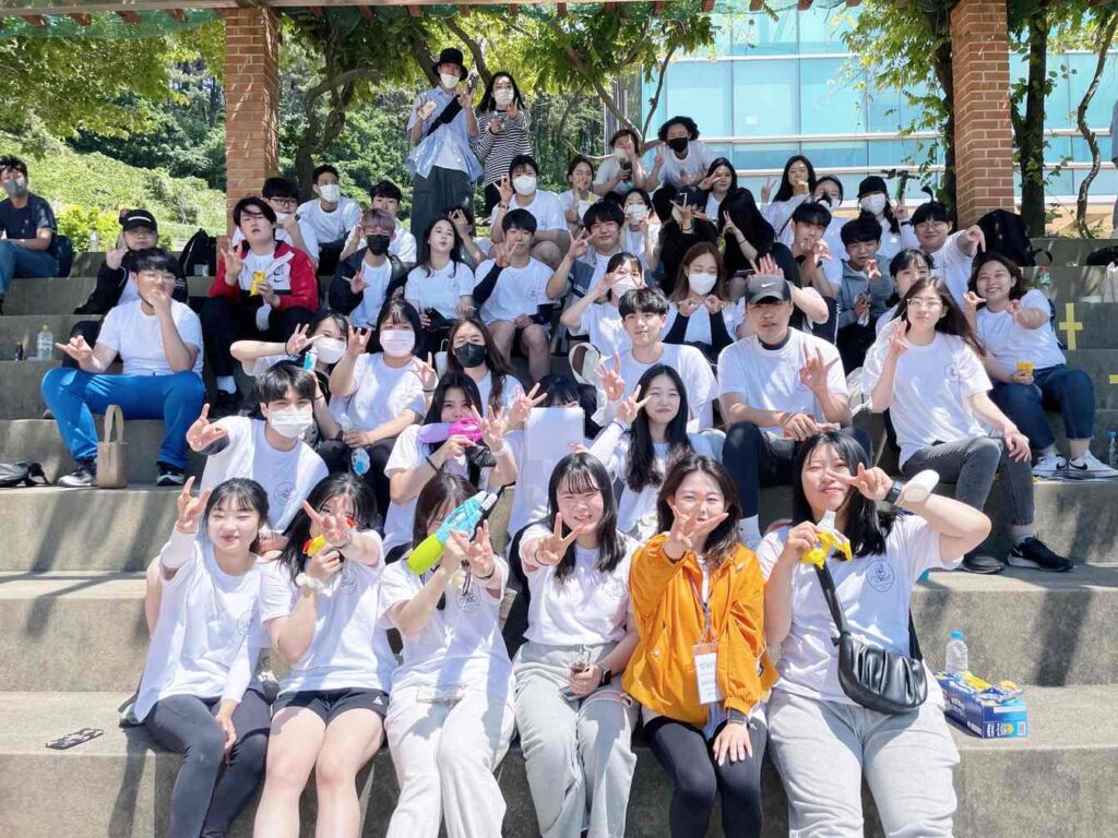 Sinh viên trường đại học Tongmyong Hàn Quốc 
