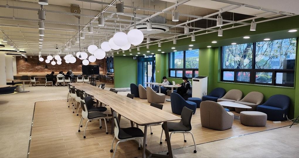 Thư viện trường đại học Tongmyong Hàn Quốc 